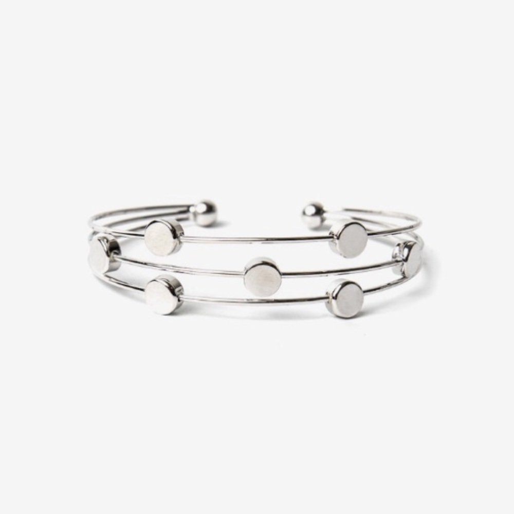Clement layered station cuff
